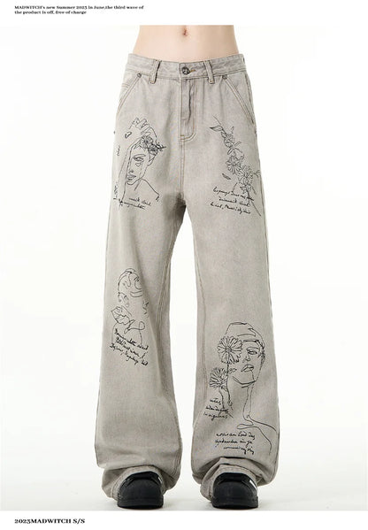 جينز مطبوع عليه رسومات جرافيتي أمريكية عتيقة